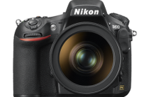 NIKON D810